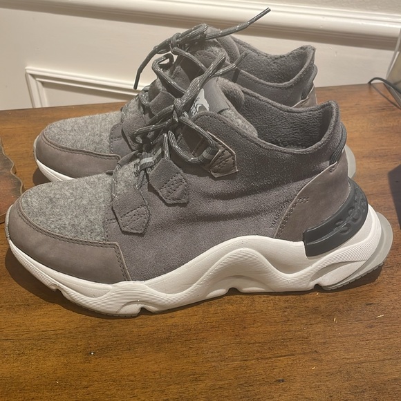 Sorel shoes - Picture 4 of 7